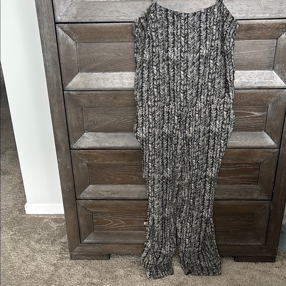 LOFT women’s Monochrome Abstract Wide-Leg Jumpsuit.  Size L